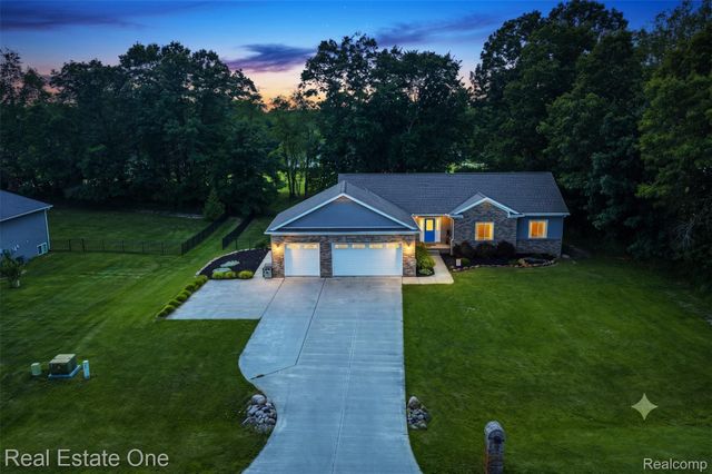 428 Pheasant Ridge Court, Brandon Charter Township, MI 48462