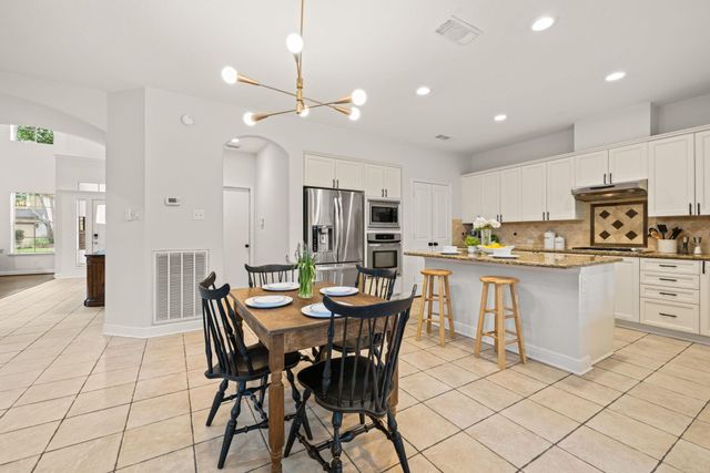 10 Pine Island Place, The Woodlands, TX 77382