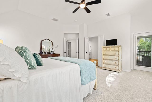 10 Pine Island Place, The Woodlands, TX 77382