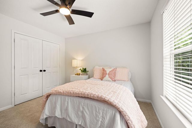 10 Pine Island Place, The Woodlands, TX 77382