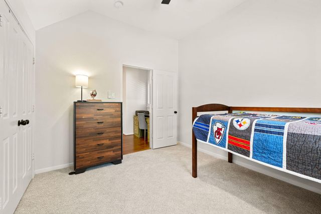 10 Pine Island Place, The Woodlands, TX 77382