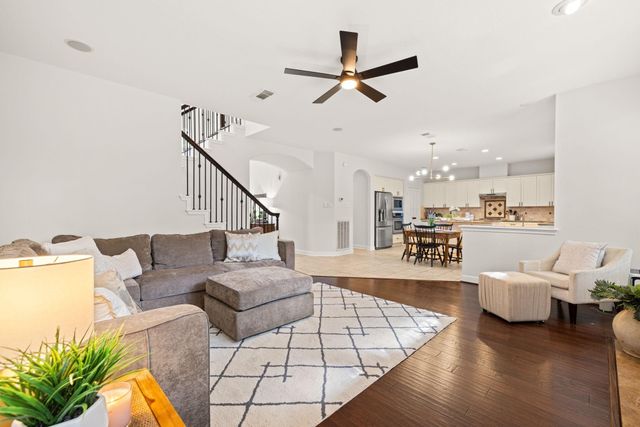 10 Pine Island Place, The Woodlands, TX 77382