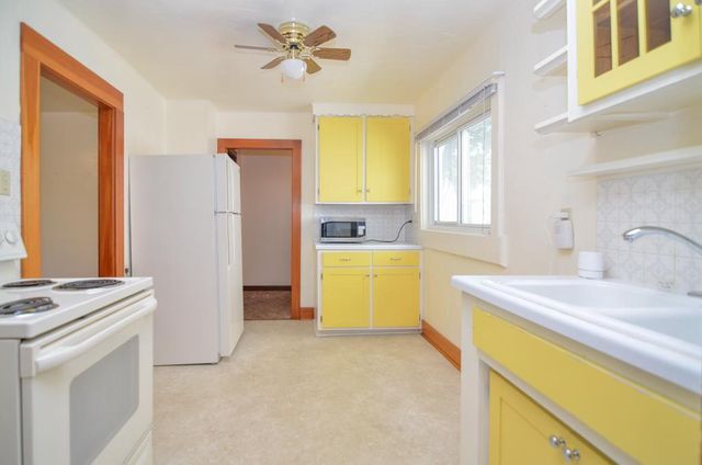 1253 ELM STREET, Green Bay, WI 54302