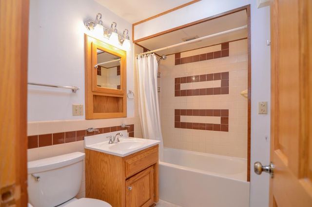1253 ELM STREET, Green Bay, WI 54302