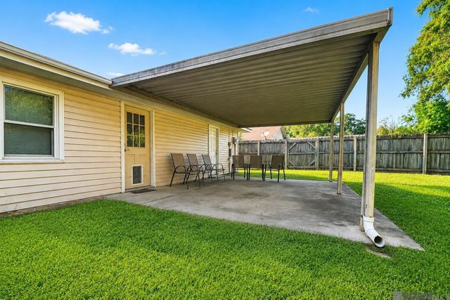 26416 Shadow Brook Ave, Denham Springs, LA 70726