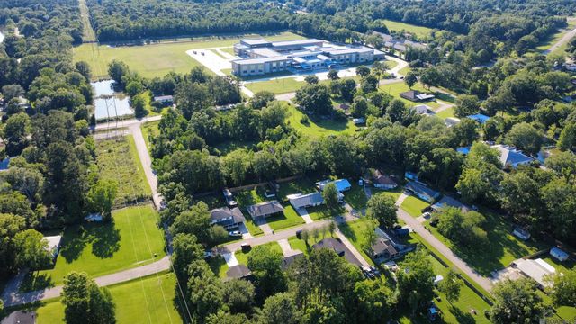 26416 Shadow Brook Ave, Denham Springs, LA 70726
