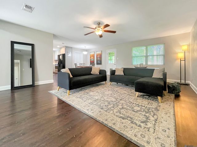 26416 Shadow Brook Ave, Denham Springs, LA 70726