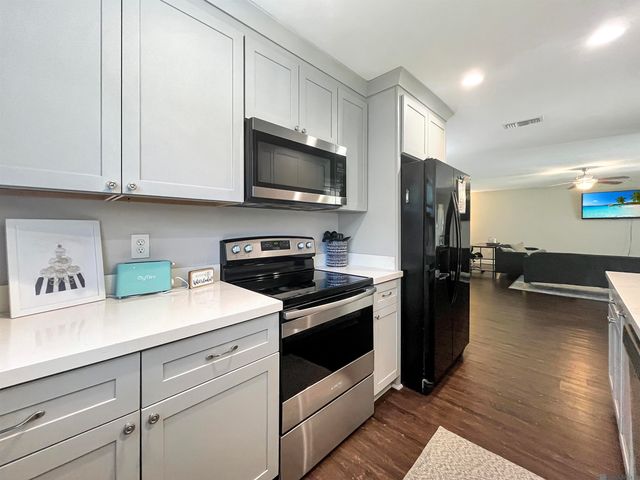 26416 Shadow Brook Ave, Denham Springs, LA 70726