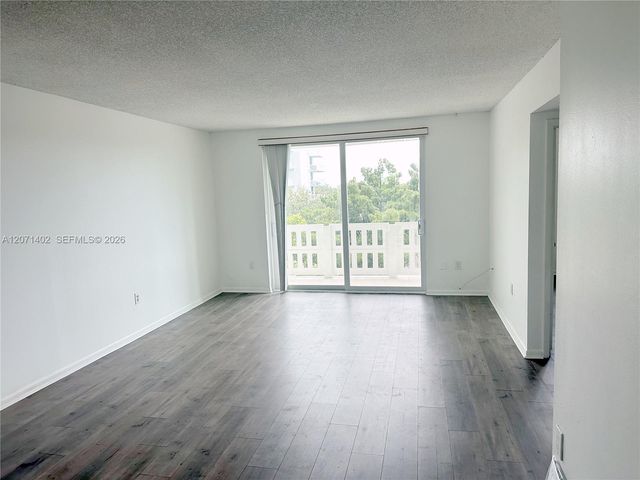 919 Hillcrest Drive 407, Hollywood, FL 33021