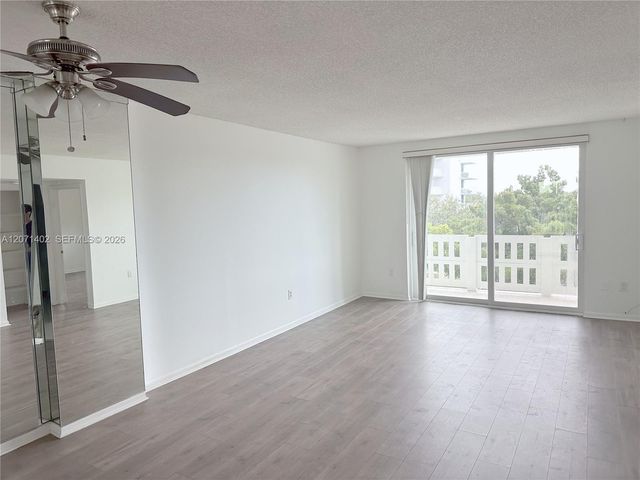 919 Hillcrest Drive 407, Hollywood, FL 33021