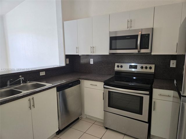 2758 SE 17th Ave 203, Homestead, FL 33035