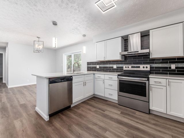 1585 N Wilson Road, Columbus, OH 43204