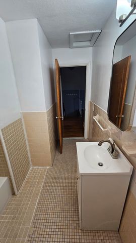 63 Orange 2, Attleboro, MA 02703