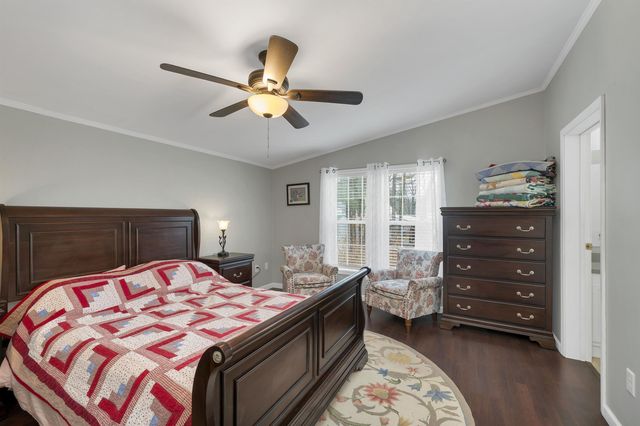 608 Canterbury Drive, Exeter, NH 03833