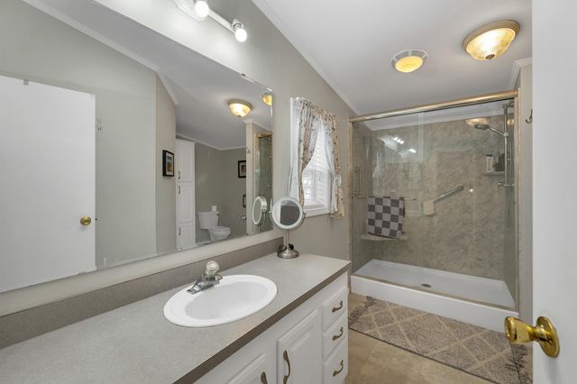 608 Canterbury Drive, Exeter, NH 03833