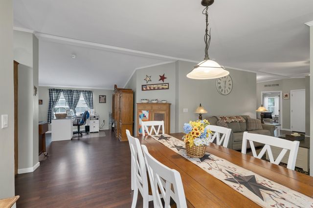 608 Canterbury Drive, Exeter, NH 03833