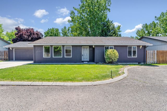 3452 Lazy Lane, White City, OR 97503