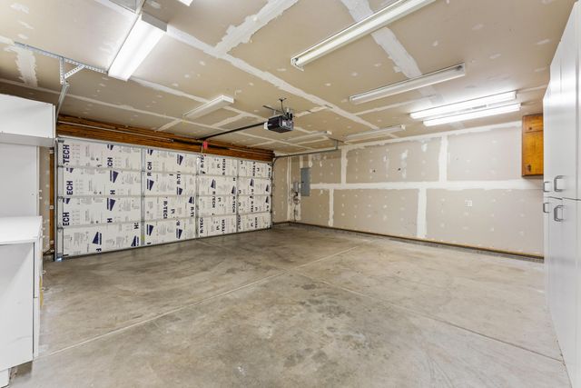 3452 Lazy Lane, White City, OR 97503