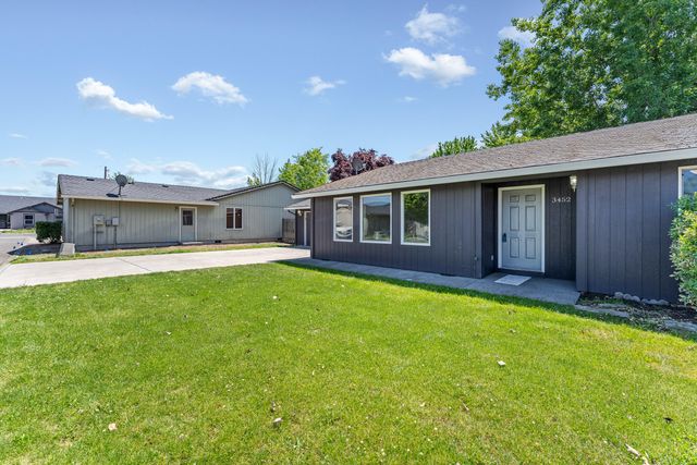 3452 Lazy Lane, White City, OR 97503