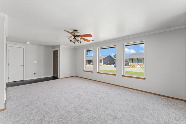 3452 Lazy Lane, White City, OR 97503