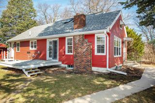 4528 Hoff Road, Waterloo, IA 50701