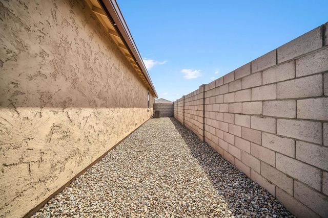 13244 W Ranch Gate Road, Peoria, AZ 85383
