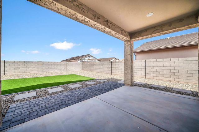 13244 W Ranch Gate Road, Peoria, AZ 85383