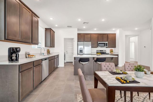 13244 W Ranch Gate Road, Peoria, AZ 85383