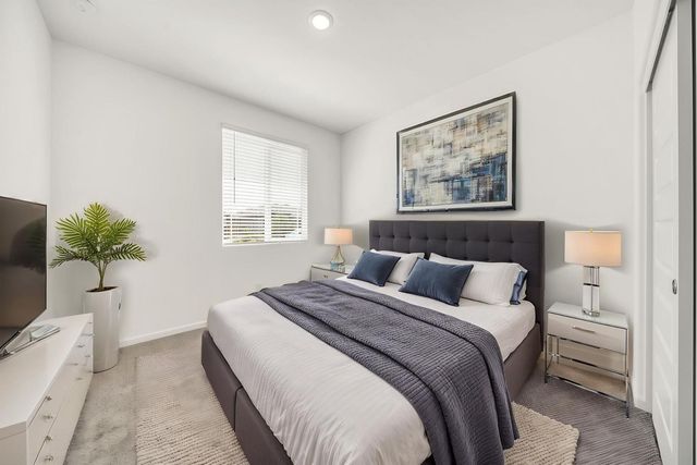 13244 W Ranch Gate Road, Peoria, AZ 85383