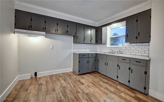 2718 Homedale Avenue NW, Canton, OH 44708