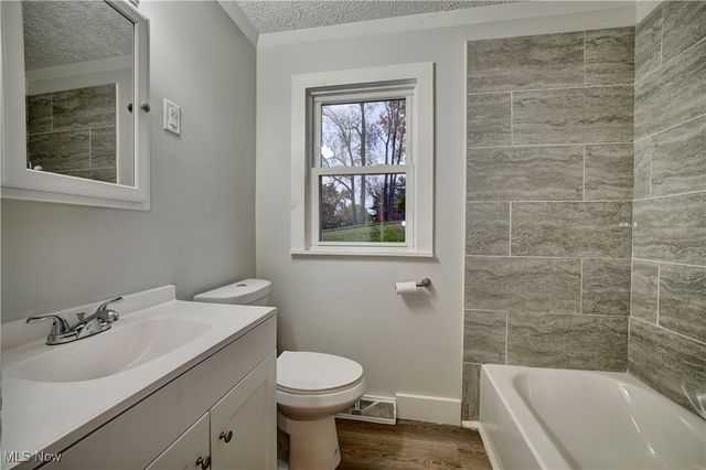 2718 Homedale Avenue NW, Canton, OH 44708