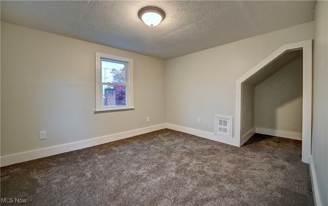 2718 Homedale Avenue NW, Canton, OH 44708