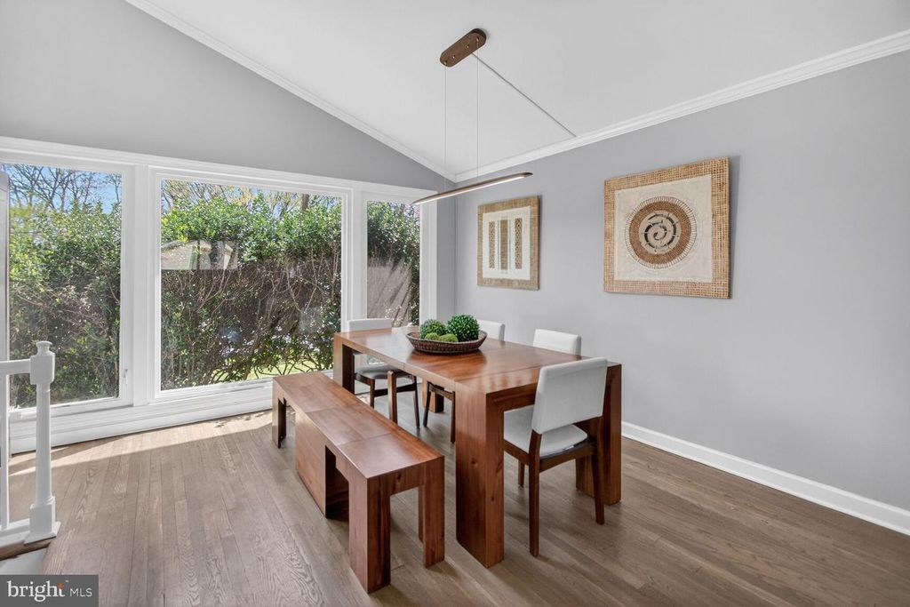 Image 18 of property listing at 7007 LEMAY RD, Rockville, MD 20851