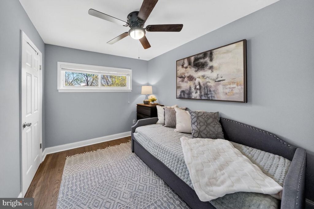 Image 23 of property listing at 7007 LEMAY RD, Rockville, MD 20851