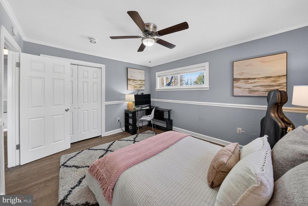 Image 27 of property listing at 7007 LEMAY RD, Rockville, MD 20851