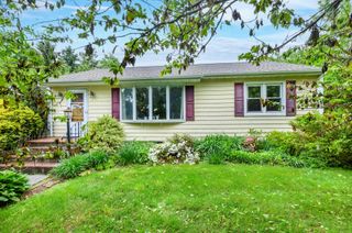 10 Sunset Drive, Yorktown Heights, NY 10598