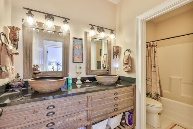 815 S Willow Dr., Surfside Beach, SC 29575