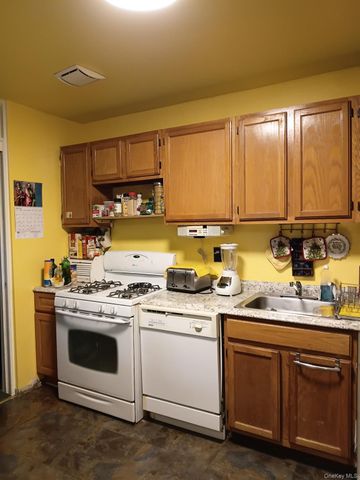 51-09 99 Street 12C, Rego Park, NY 11368