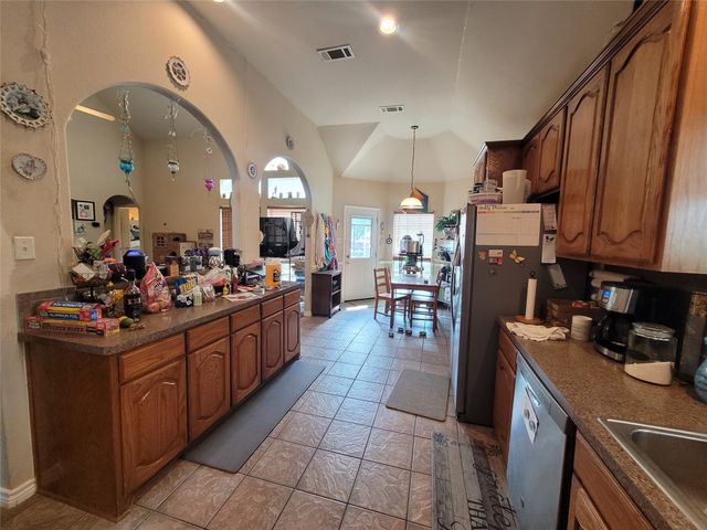 7113 Brekenridge Drive, Fort Worth, TX 76179