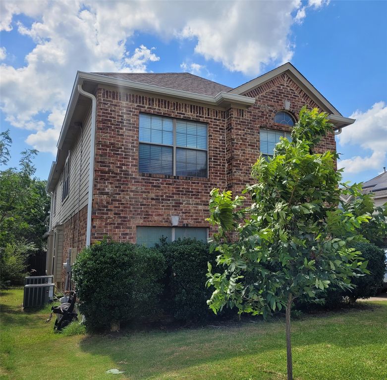 7113 Brekenridge Drive, Fort Worth, TX 76179