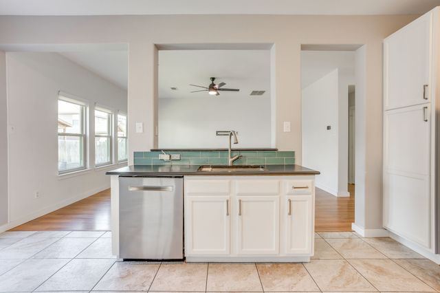 10020 Chrysalis Drive, Fort Worth, TX 76131