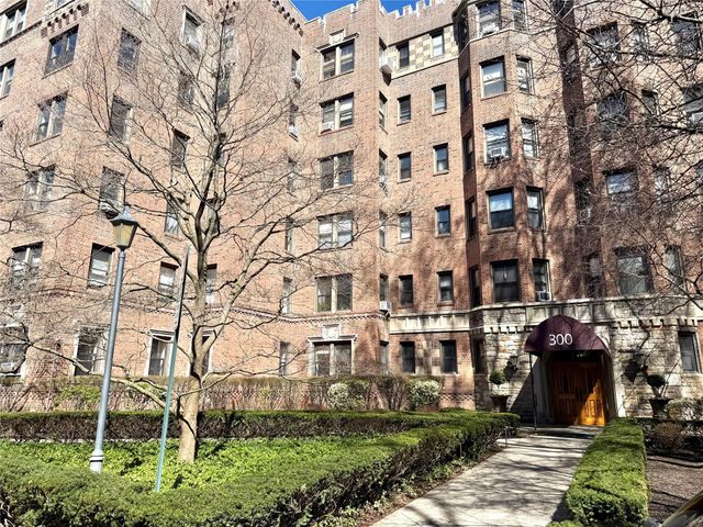 300 Main Street 1K, White Plains, NY 10601