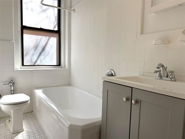 300 Main Street 1K, White Plains, NY 10601