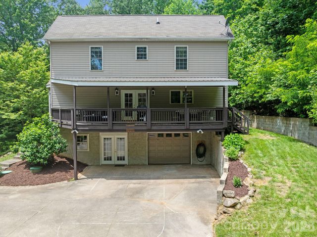 174 deep woods Trail, Canton, NC 28716