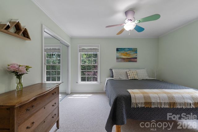 174 deep woods Trail, Canton, NC 28716