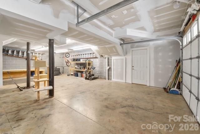 174 deep woods Trail, Canton, NC 28716