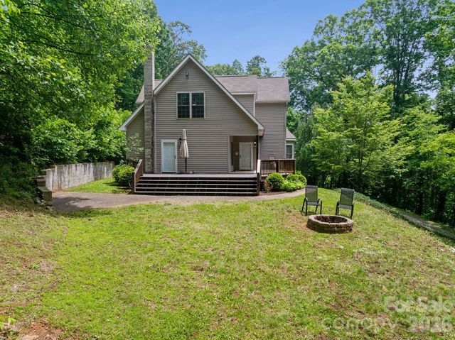 174 deep woods Trail, Canton, NC 28716