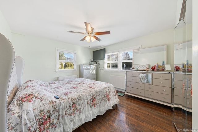 295 union Avenue, Lynbrook, NY 11563