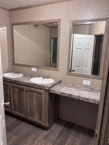 20130 Highway 146 N, Liberty, TX 77575