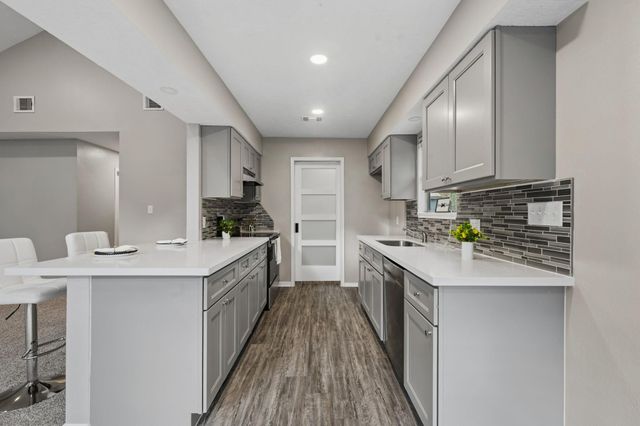 17318 Broken Back Drive, Crosby, TX 77532